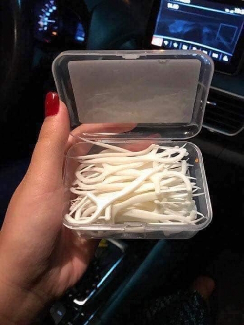 CHỈ NHA KHOA WATSONS